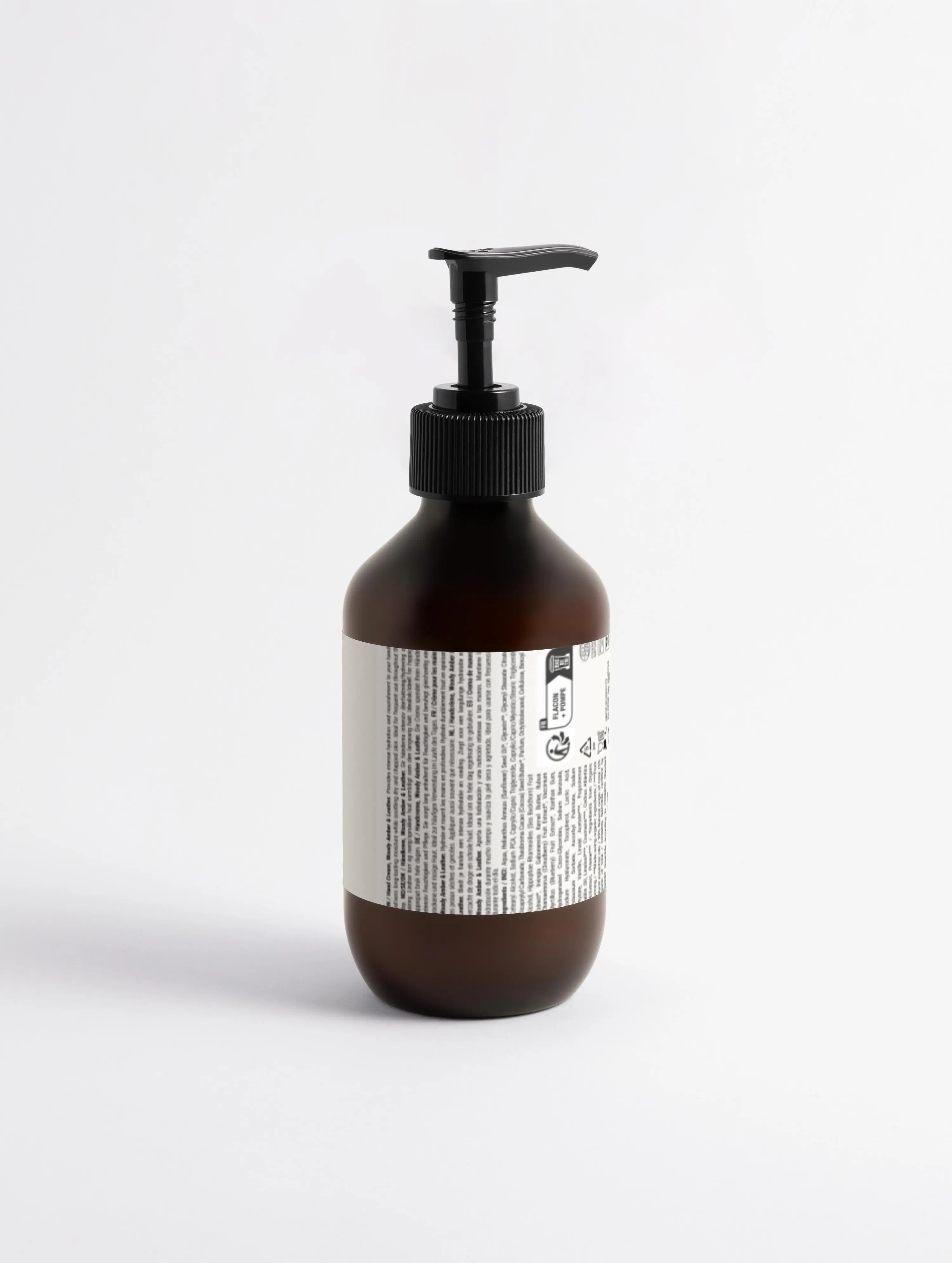 Silk Skin Hand Cream, Woody Amber & Leather - Scandic wellness